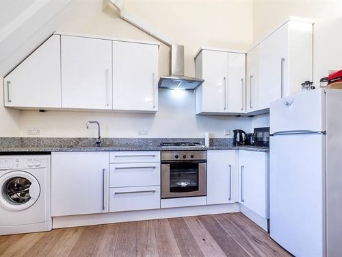 Windsor Holiday Apartments Лондон Экстерьер фото