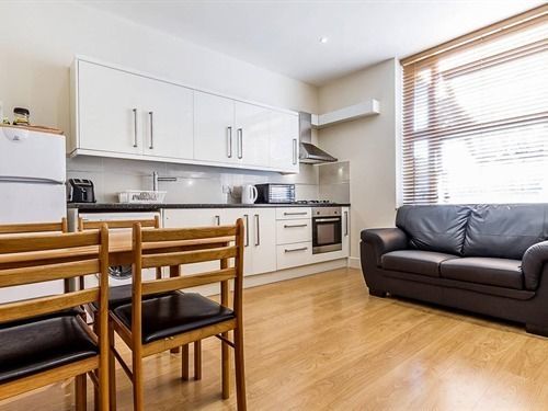 Windsor Holiday Apartments Лондон Экстерьер фото