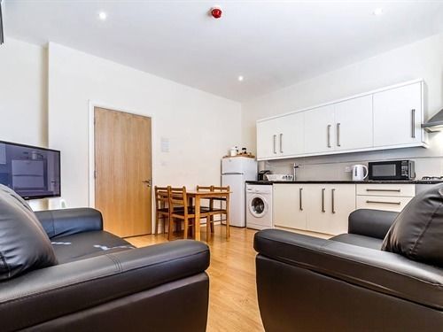 Windsor Holiday Apartments Лондон Экстерьер фото